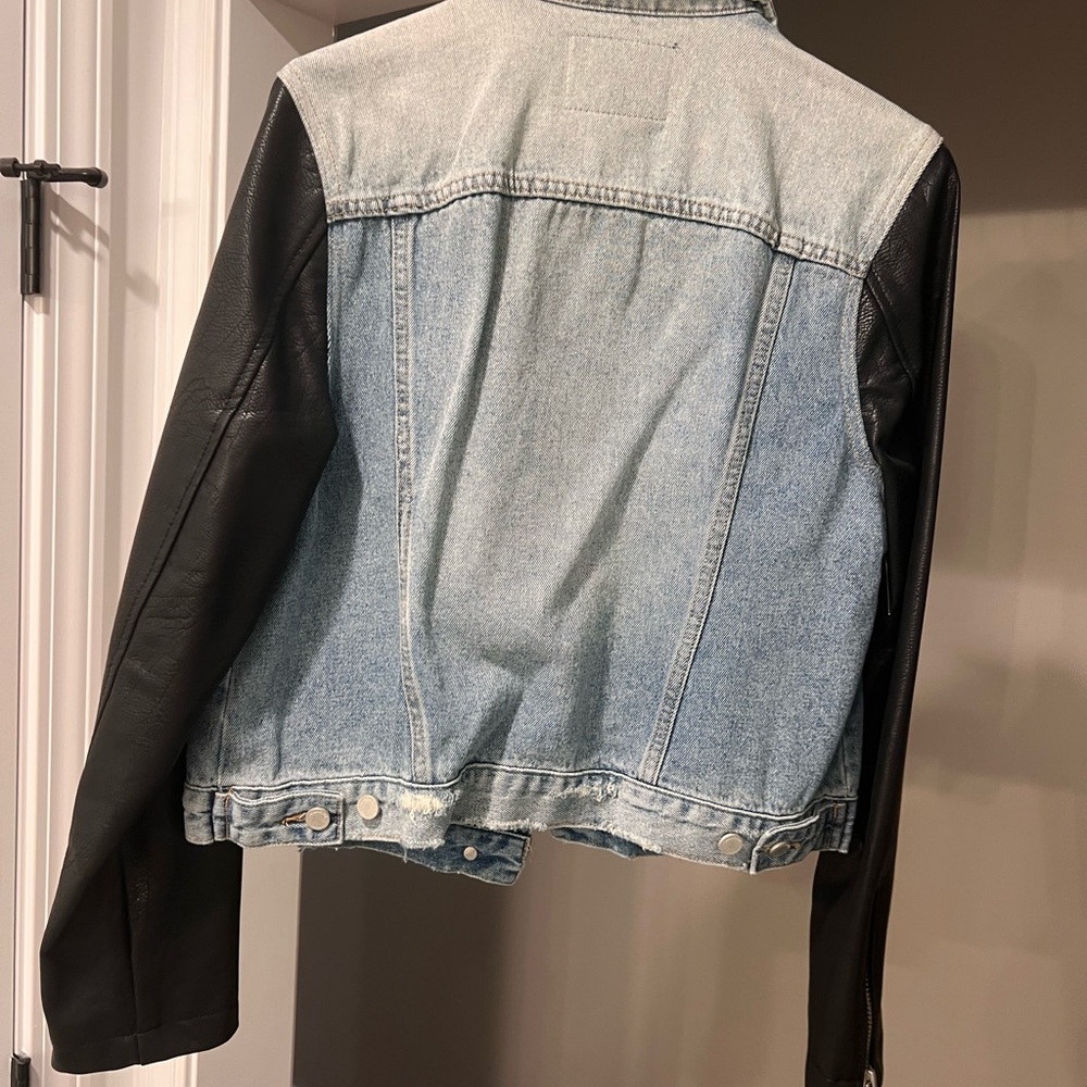 Blank NYC Light Blue Denim Jacket with Black Sleeves - Picture 2 of 4